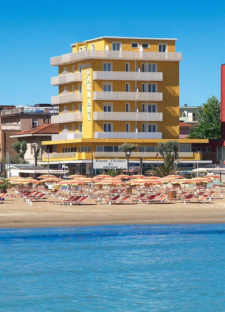 Hotel Carnaby Rímini Exterior foto